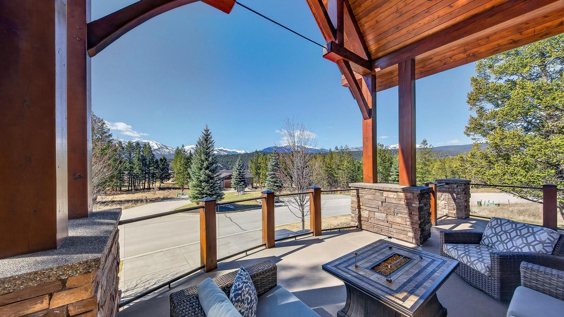 









7540


Springs

Terrace,
Radium Hot Springs,




BC
V0A 1M0

