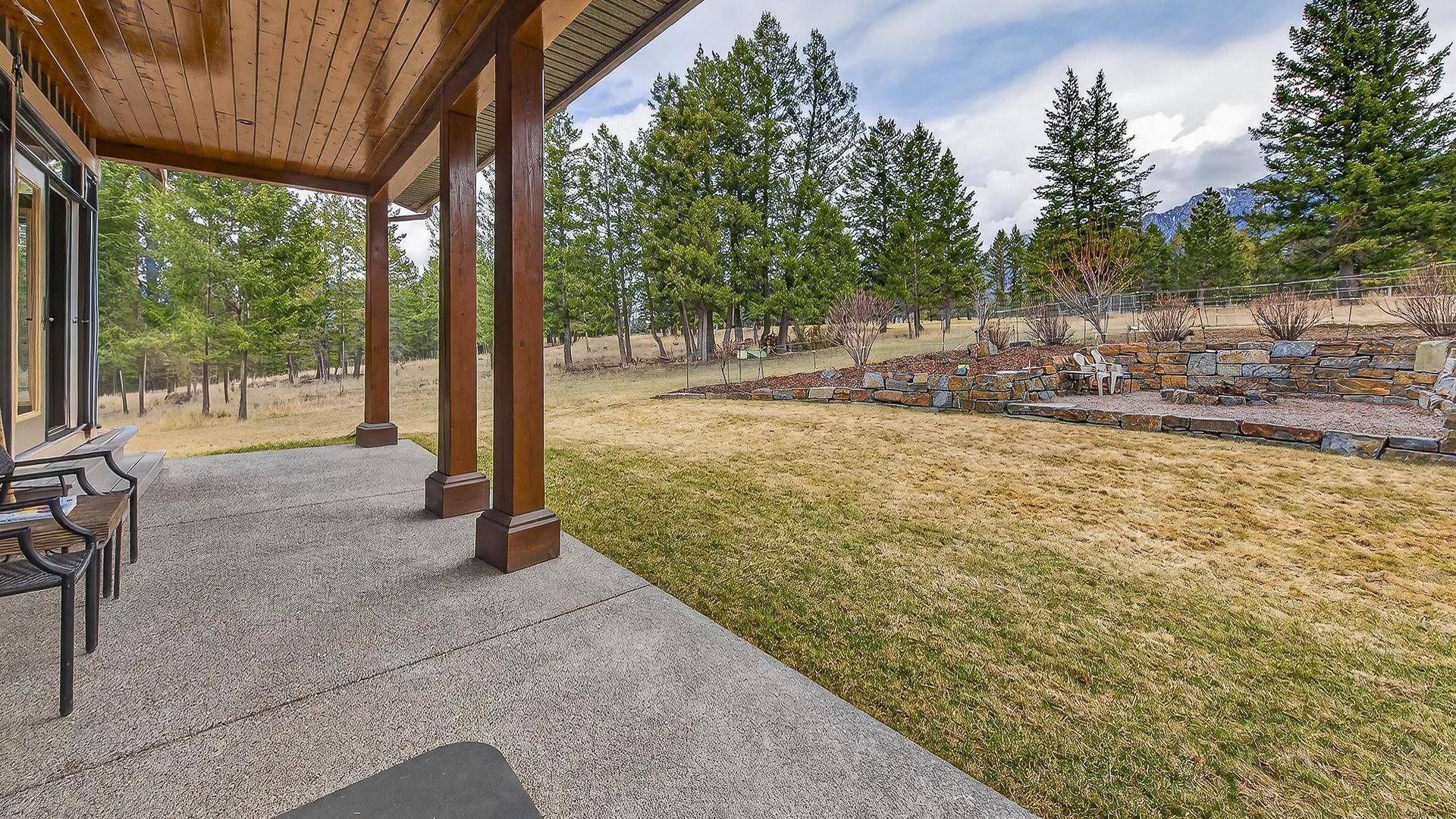 









7540


Springs

Terrace,
Radium Hot Springs,




BC
V0A 1M0

