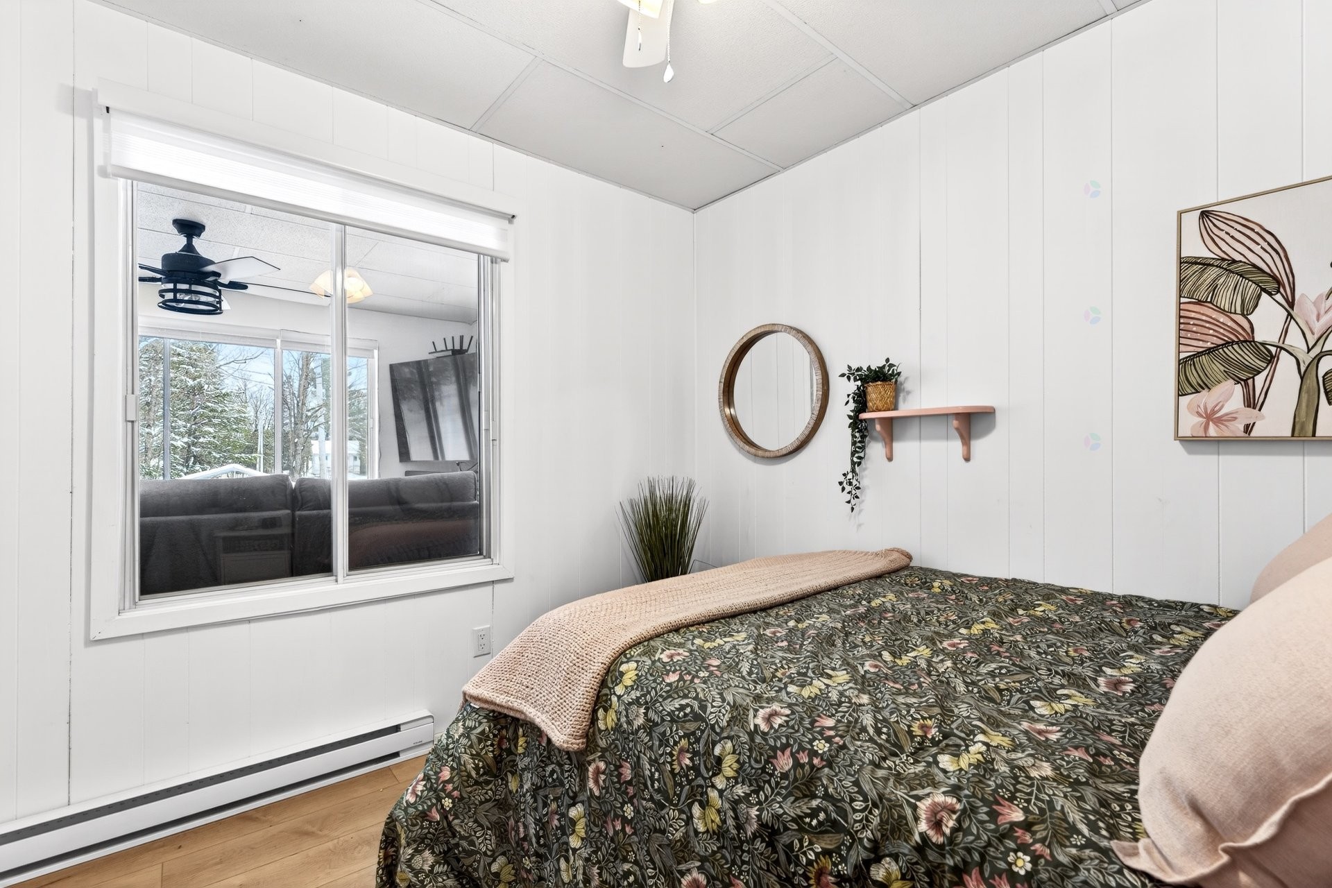 









995


Rue Camiré

,
Saint-Georges-de-Windsor,




QC
J0A1J0

