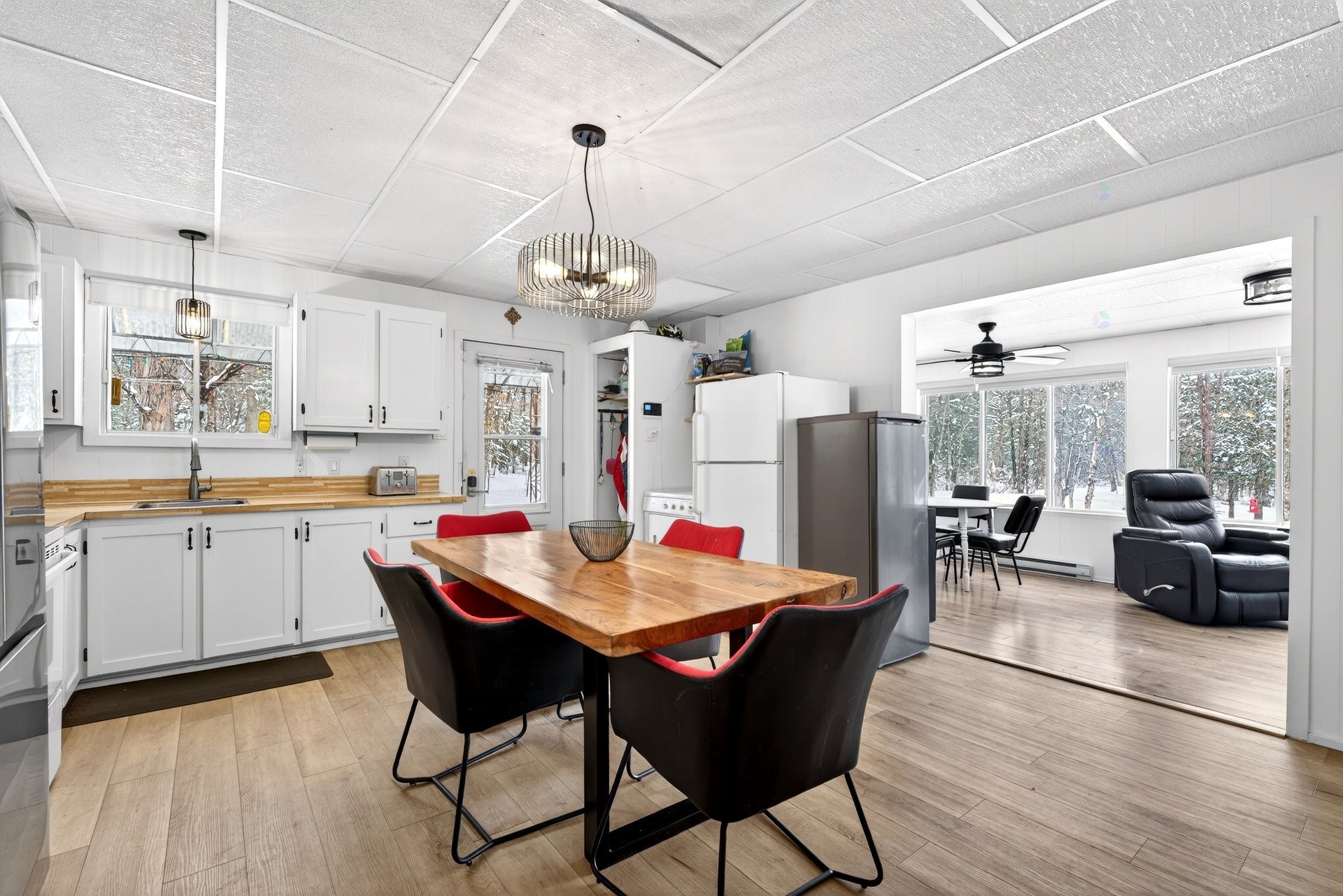 









995


Rue Camiré

,
Saint-Georges-de-Windsor,




QC
J0A1J0

