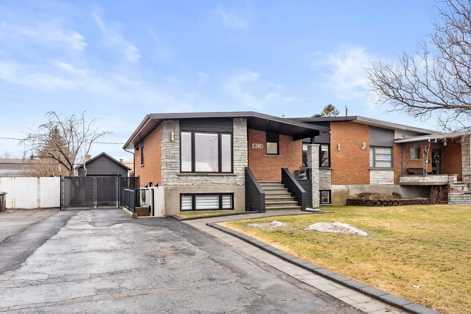 









5380


Rue de Prince-Rupert

,
Laval (Auteuil),




QC
H7K1T9


