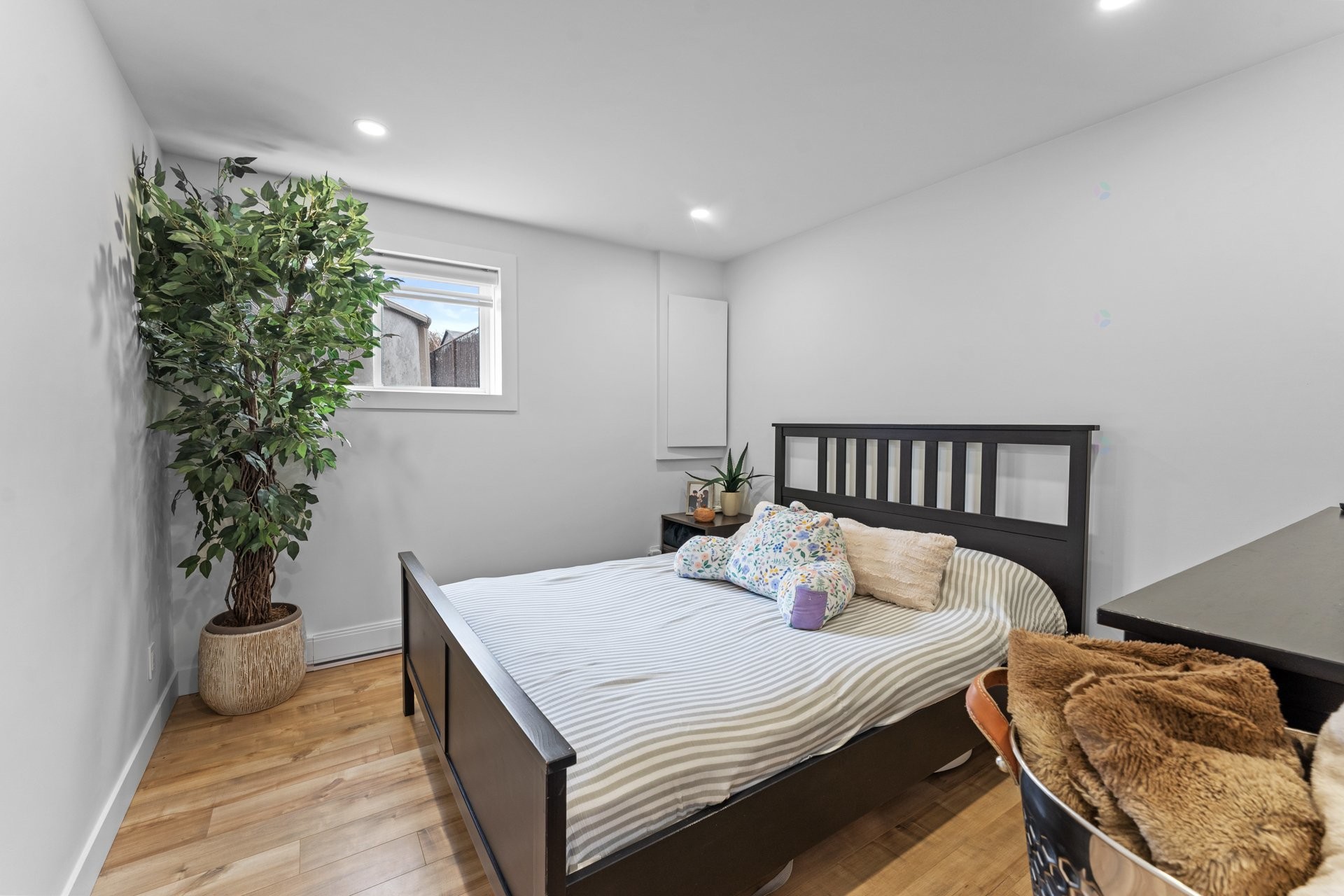 









5380


Rue de Prince-Rupert

,
Laval (Auteuil),




QC
H7K1T9

