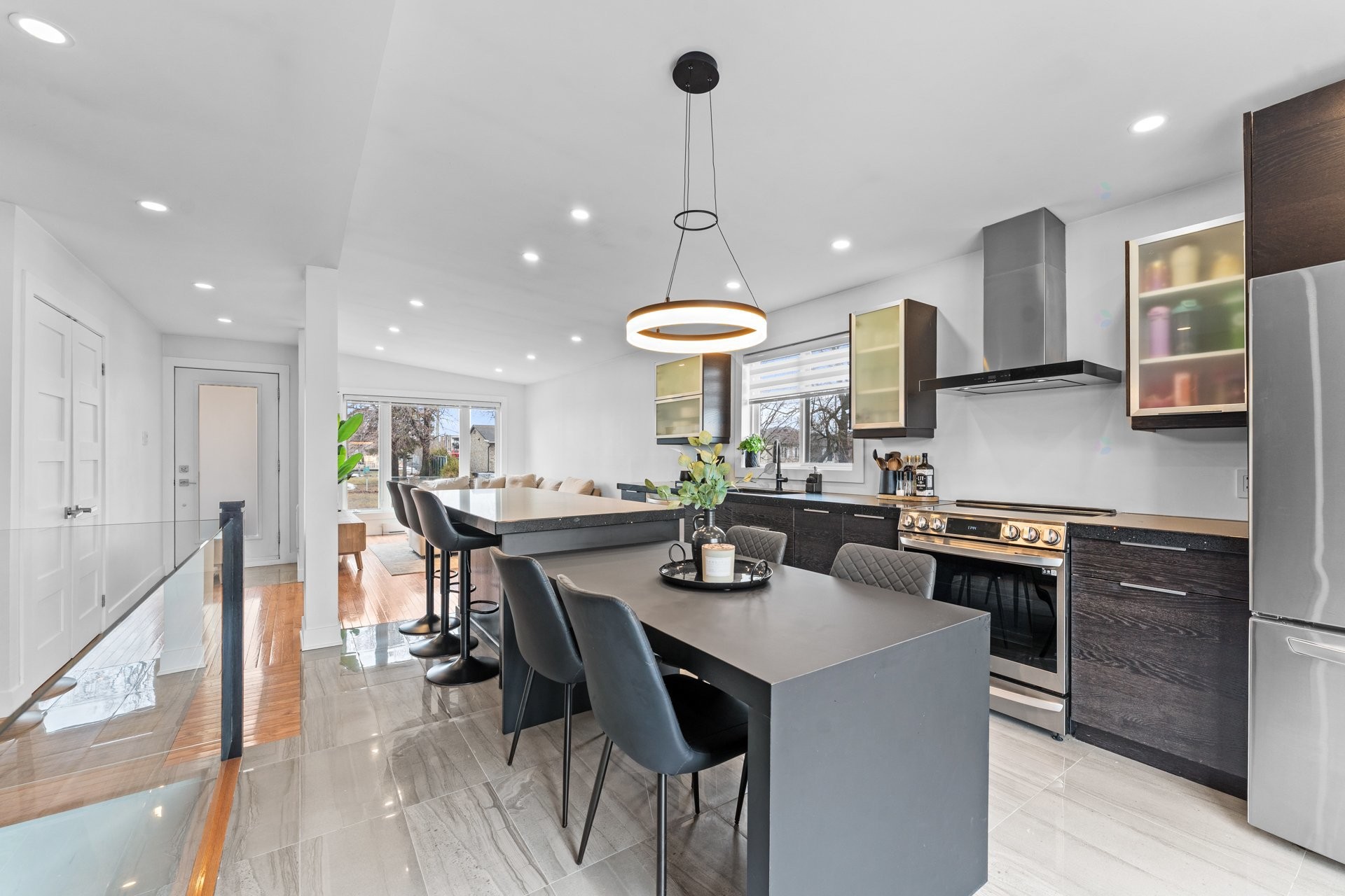 









5380


Rue de Prince-Rupert

,
Laval (Auteuil),




QC
H7K1T9

