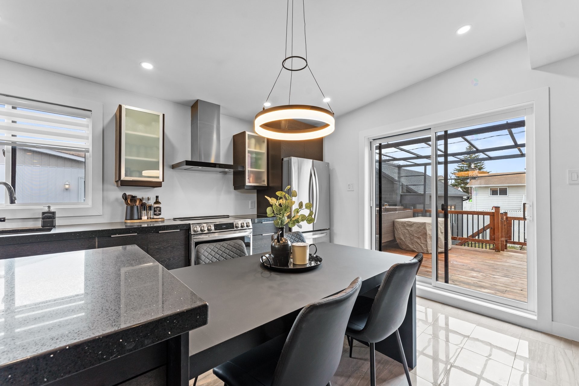 









5380


Rue de Prince-Rupert

,
Laval (Auteuil),




QC
H7K1T9

