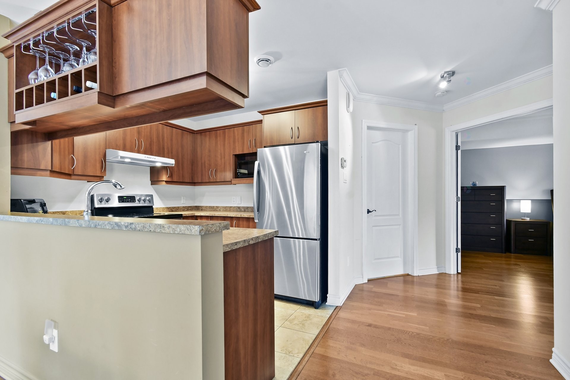 









50


37e Avenue E.

, 102,
Blainville,




QC
J7C5Z5

