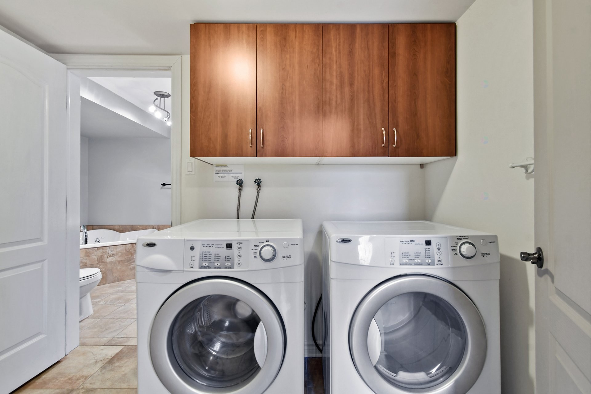 









50


37e Avenue E.

, 102,
Blainville,




QC
J7C5Z5

