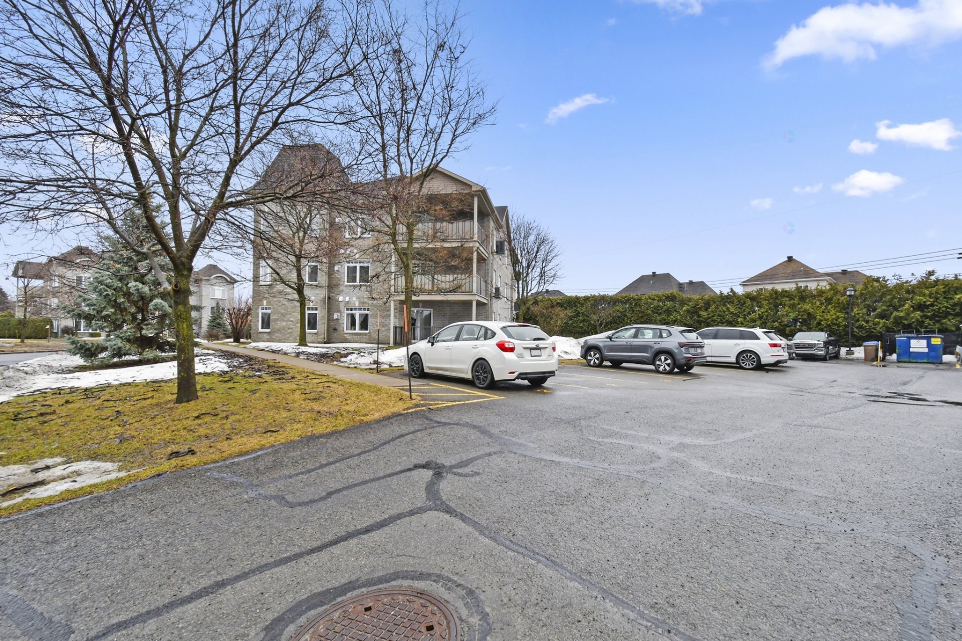 









50


37e Avenue E.

, 102,
Blainville,




QC
J7C5Z5


