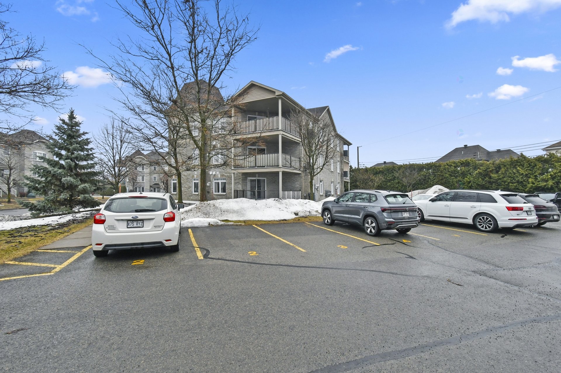 









50


37e Avenue E.

, 102,
Blainville,




QC
J7C5Z5

