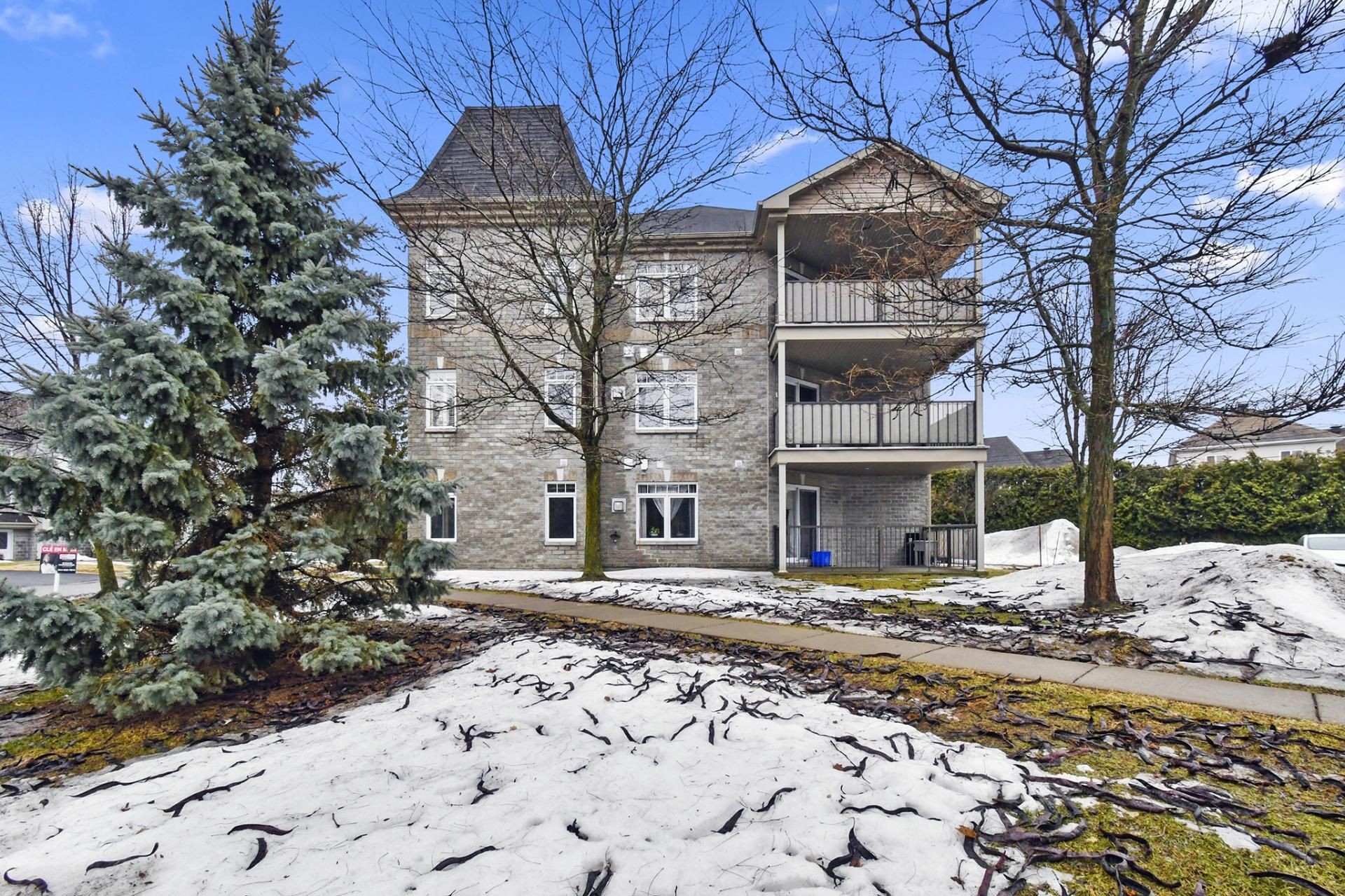 









50


37e Avenue E.

, 102,
Blainville,




QC
J7C5Z5

