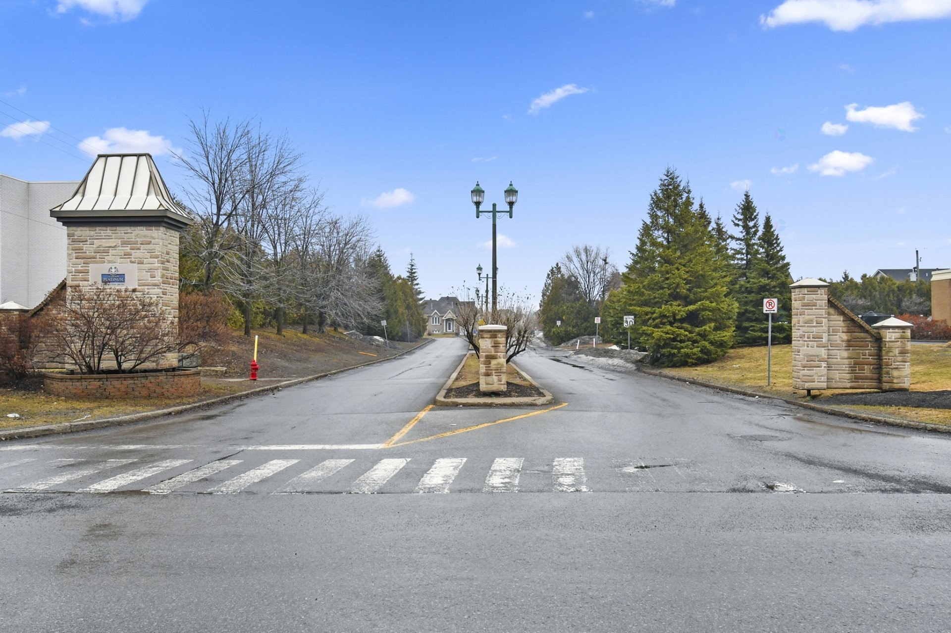 









50


37e Avenue E.

, 102,
Blainville,




QC
J7C5Z5

