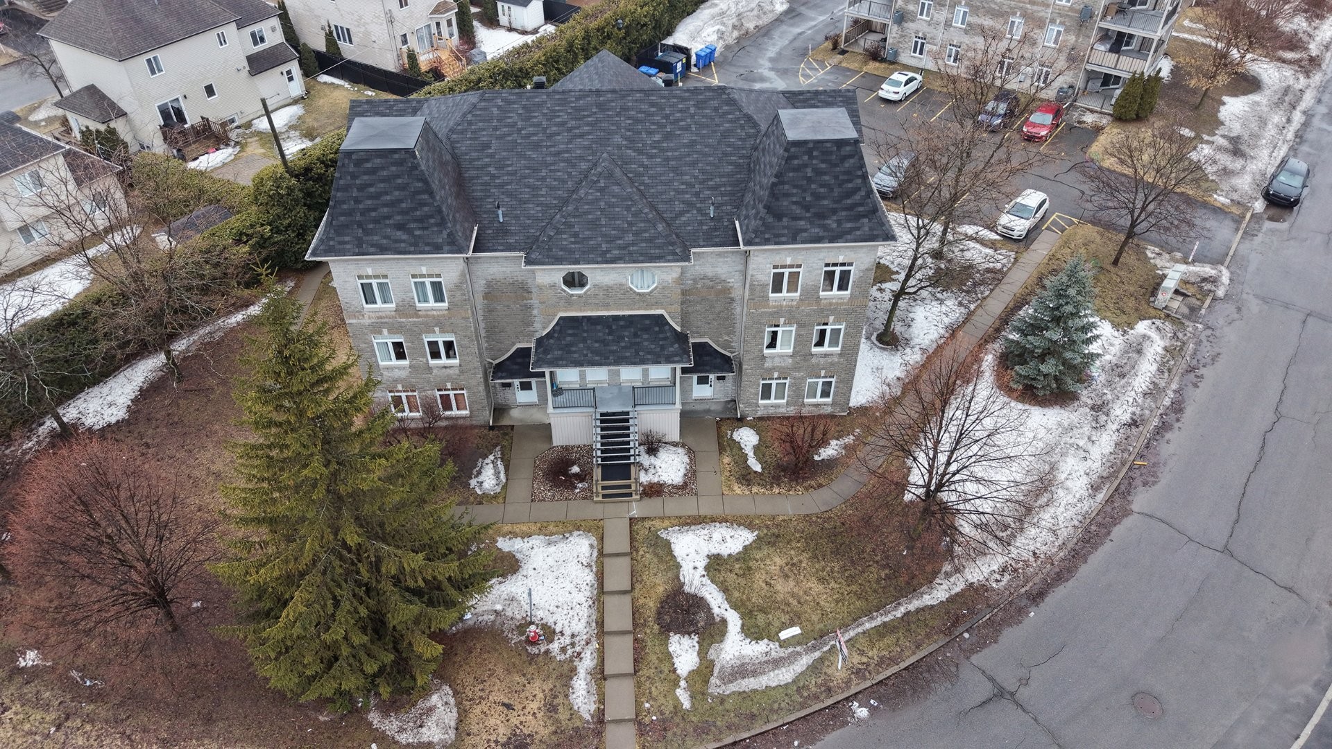 









50


37e Avenue E.

, 102,
Blainville,




QC
J7C5Z5

