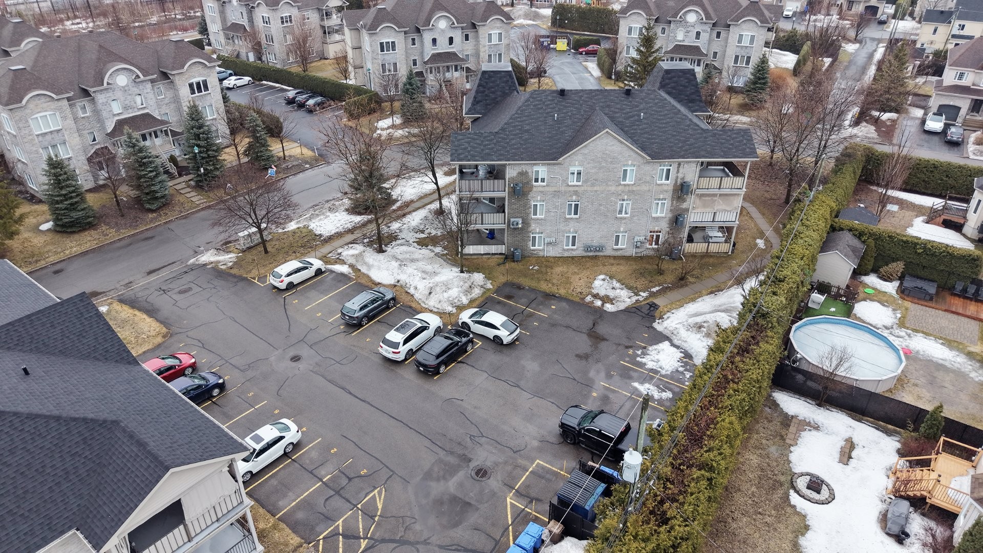 









50


37e Avenue E.

, 102,
Blainville,




QC
J7C5Z5

