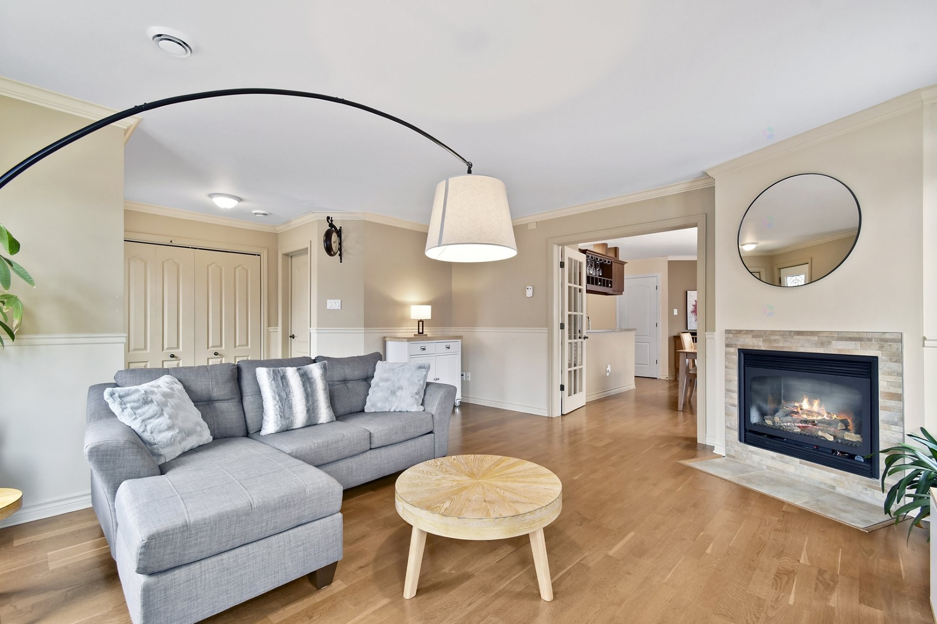 









50


37e Avenue E.

, 102,
Blainville,




QC
J7C5Z5


