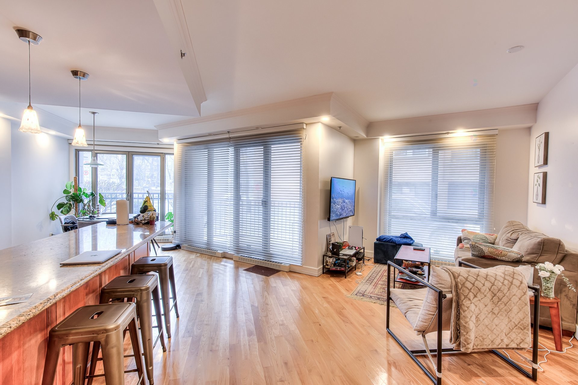 









1700


Boul. René-Lévesque O.

, 104,
Montréal (Ville-Marie),




QC
H3H2V1

