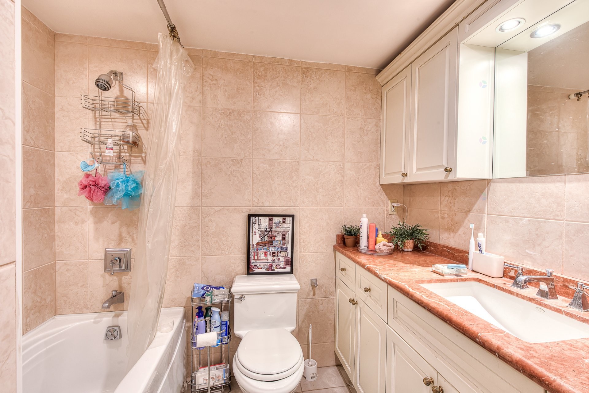 









1700


Boul. René-Lévesque O.

, 104,
Montréal (Ville-Marie),




QC
H3H2V1

