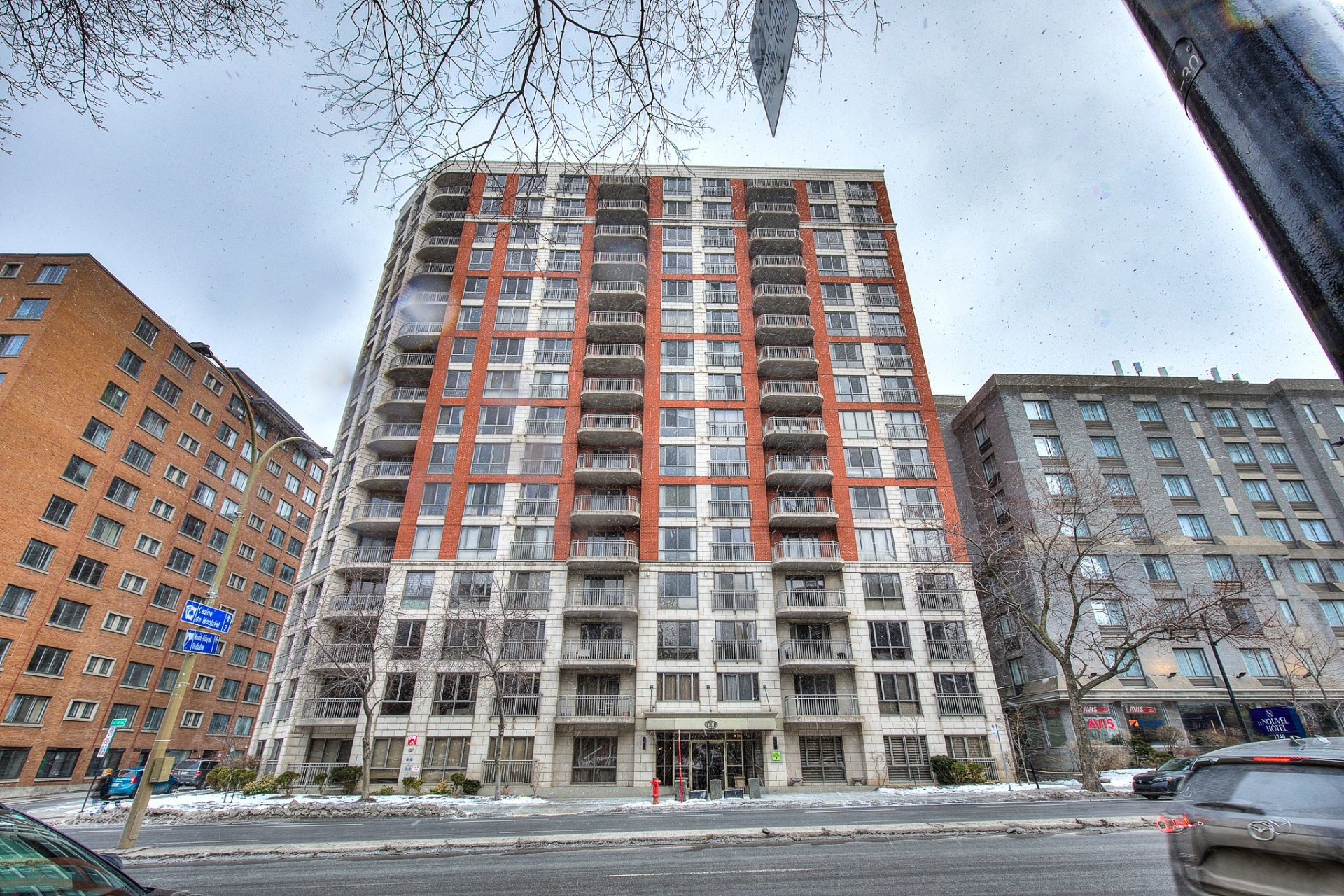 









1700


Boul. René-Lévesque O.

, 104,
Montréal (Ville-Marie),




QC
H3H2V1

