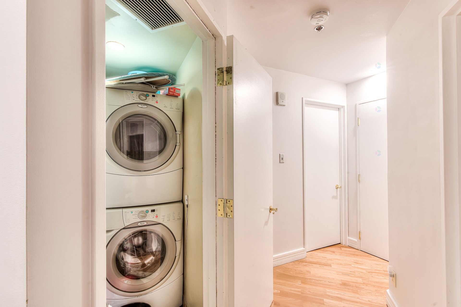 









1700


Boul. René-Lévesque O.

, 104,
Montréal (Ville-Marie),




QC
H3H2V1

