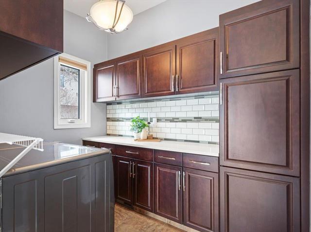 









25


KEMPER

CR,
Headingley,




MB
R4J 1A6

