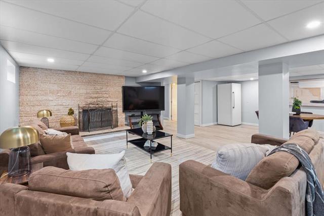 









25


KEMPER

CR,
Headingley,




MB
R4J 1A6

