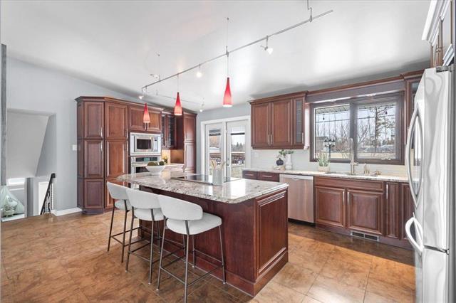 









25


KEMPER

CR,
Headingley,




MB
R4J 1A6

