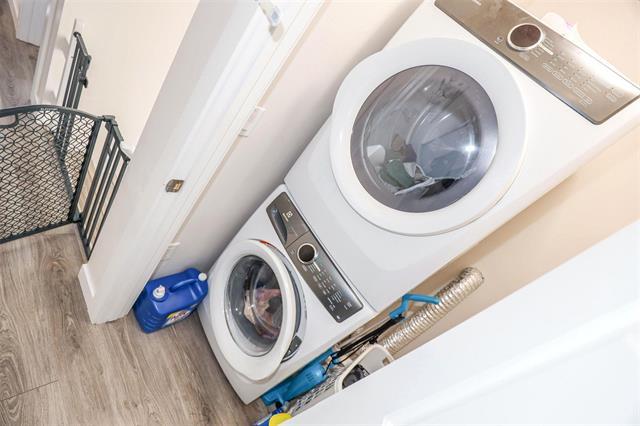 









44


Larry Vickar

DR,
Winnipeg,




MB
R3W 0K5

