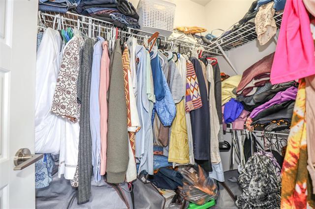 









44


Larry Vickar

DR,
Winnipeg,




MB
R3W 0K5

