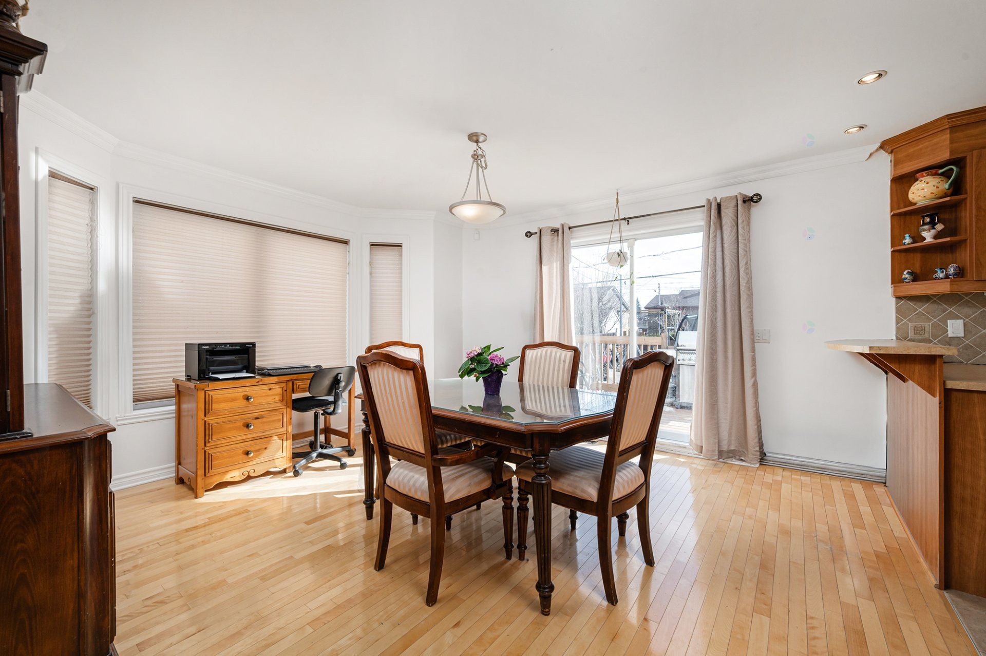 









7440


Rue des Perce-Neige

,
Longueuil (Saint-Hubert),




QC
J3Y0A3

