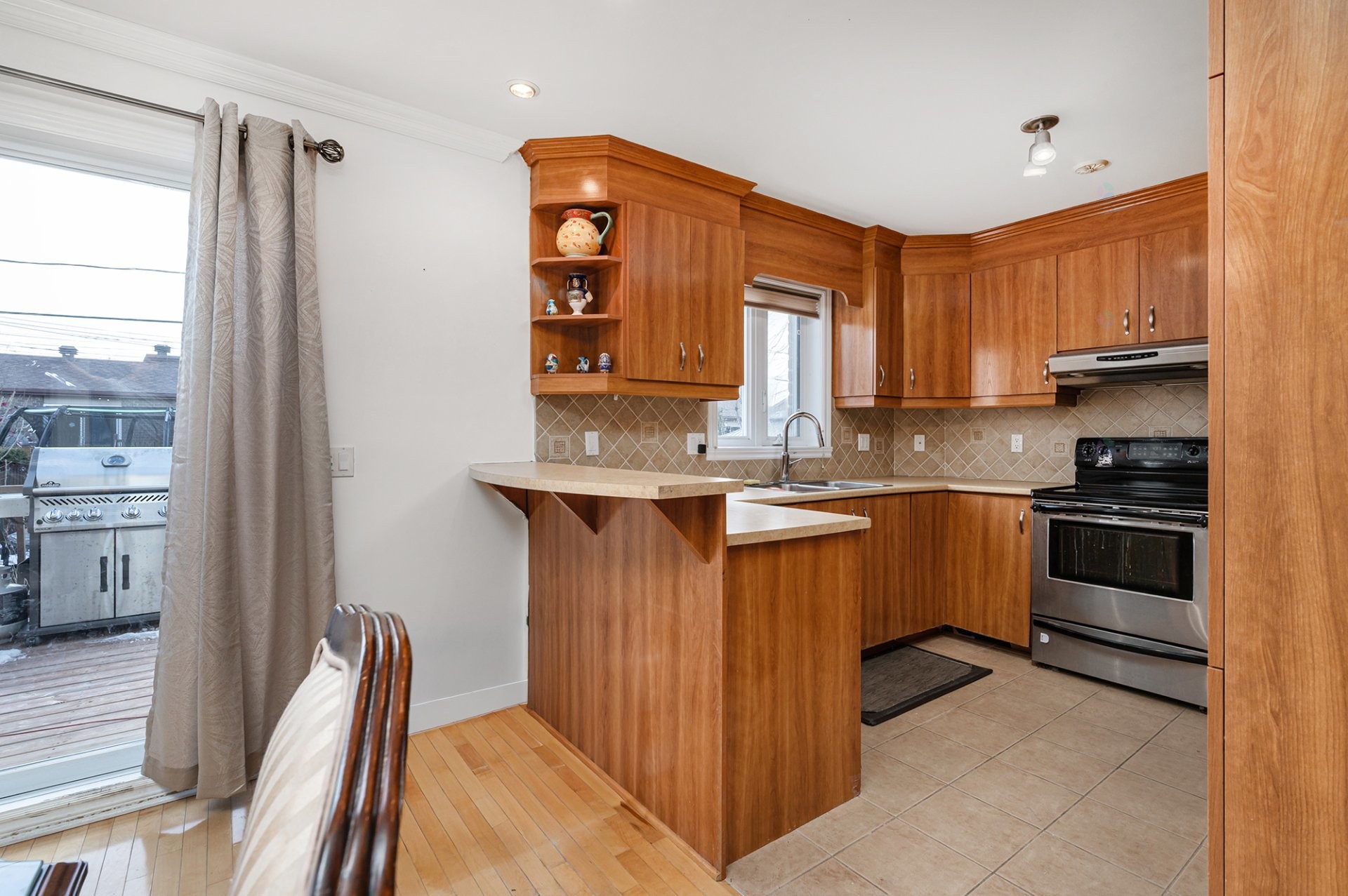 









7440


Rue des Perce-Neige

,
Longueuil (Saint-Hubert),




QC
J3Y0A3

