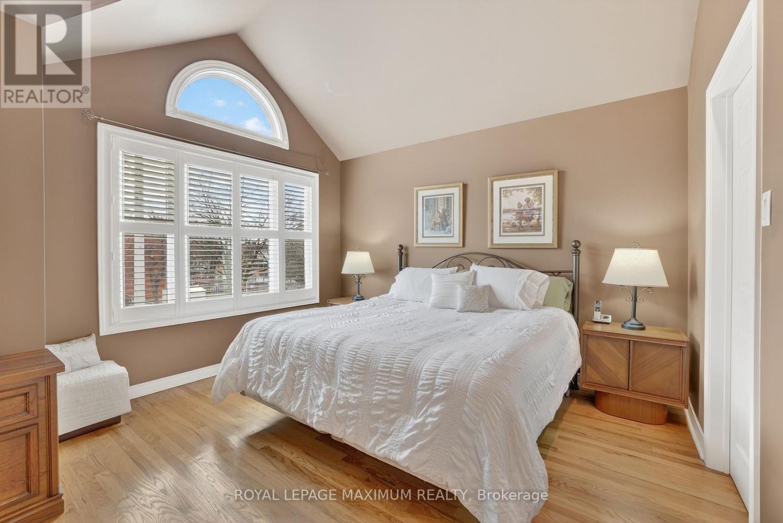 












163 DURANT AVENUE

,
Toronto,




Ontario
M4J4W4

