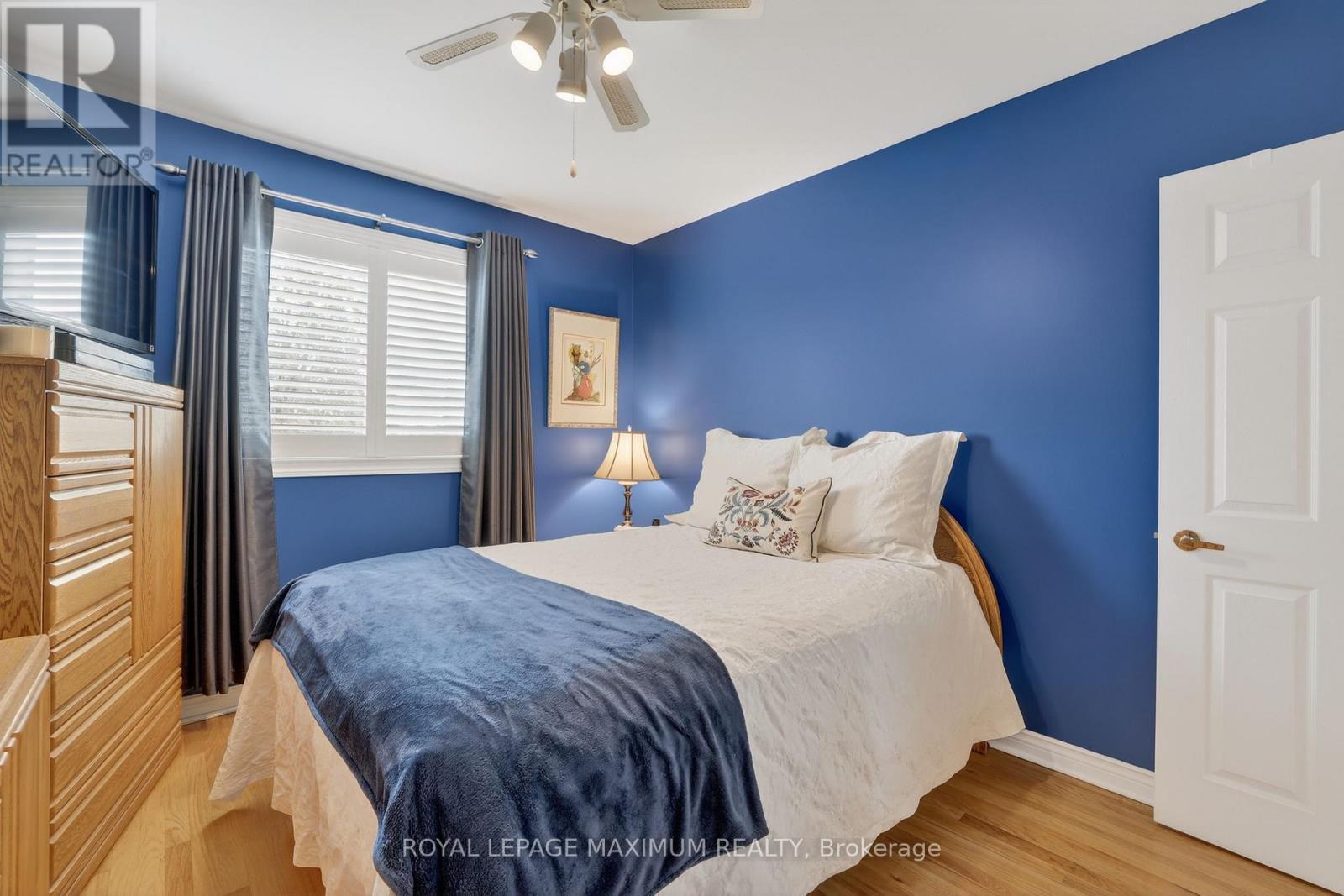 












163 DURANT AVENUE

,
Toronto,




Ontario
M4J4W4

