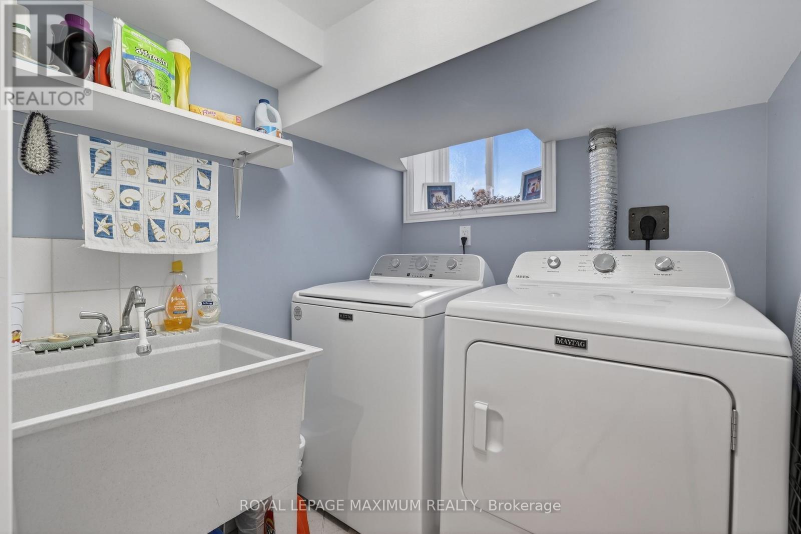 












163 DURANT AVENUE

,
Toronto,




Ontario
M4J4W4

