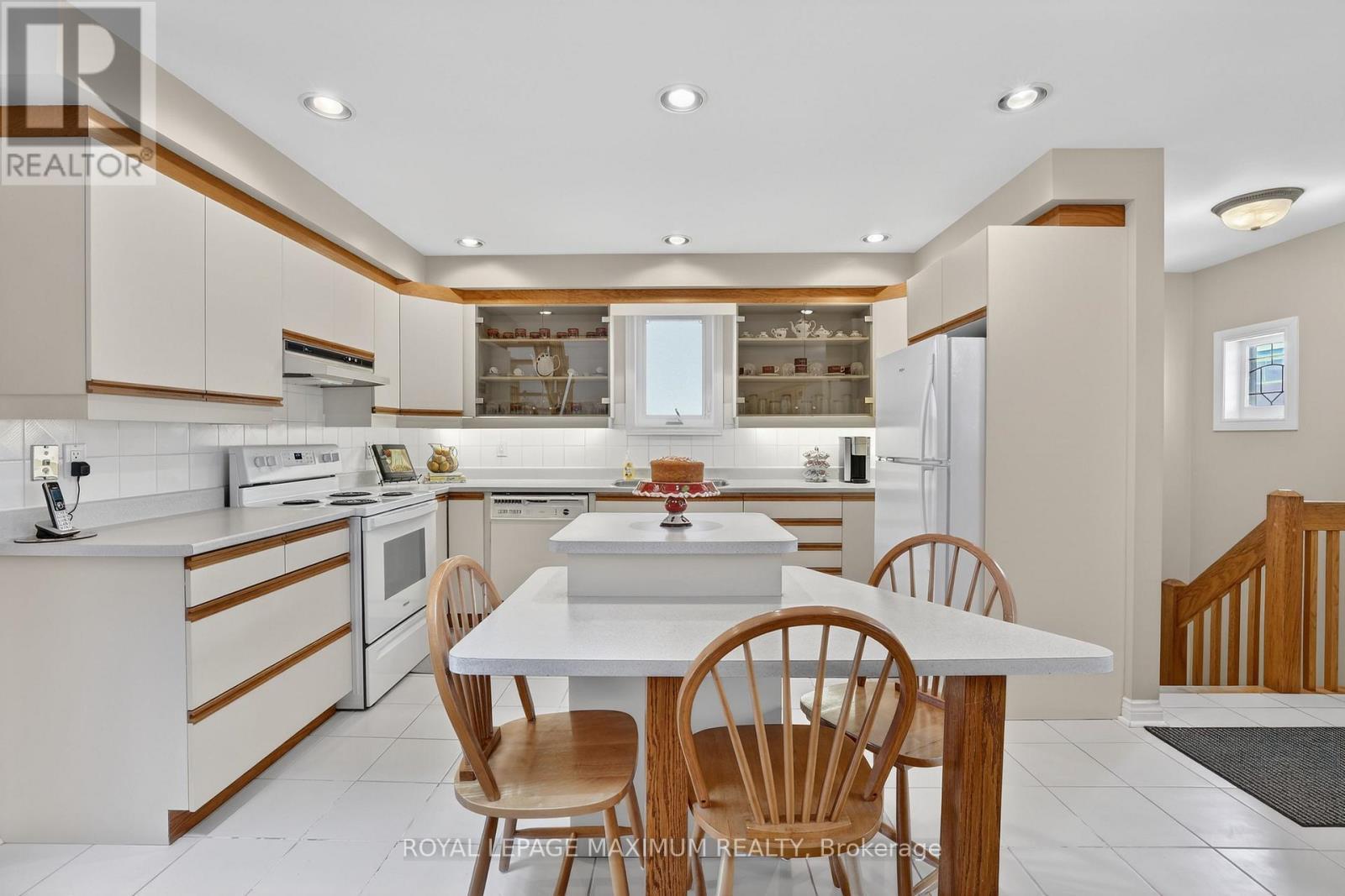 












163 DURANT AVENUE

,
Toronto,




Ontario
M4J4W4

