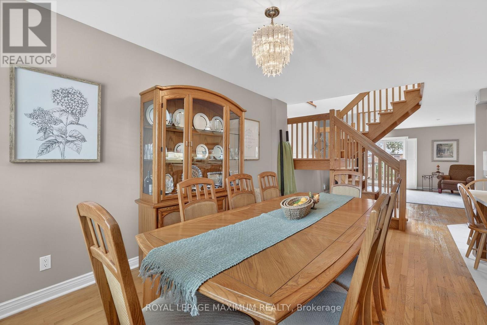 












163 DURANT AVENUE

,
Toronto,




Ontario
M4J4W4

