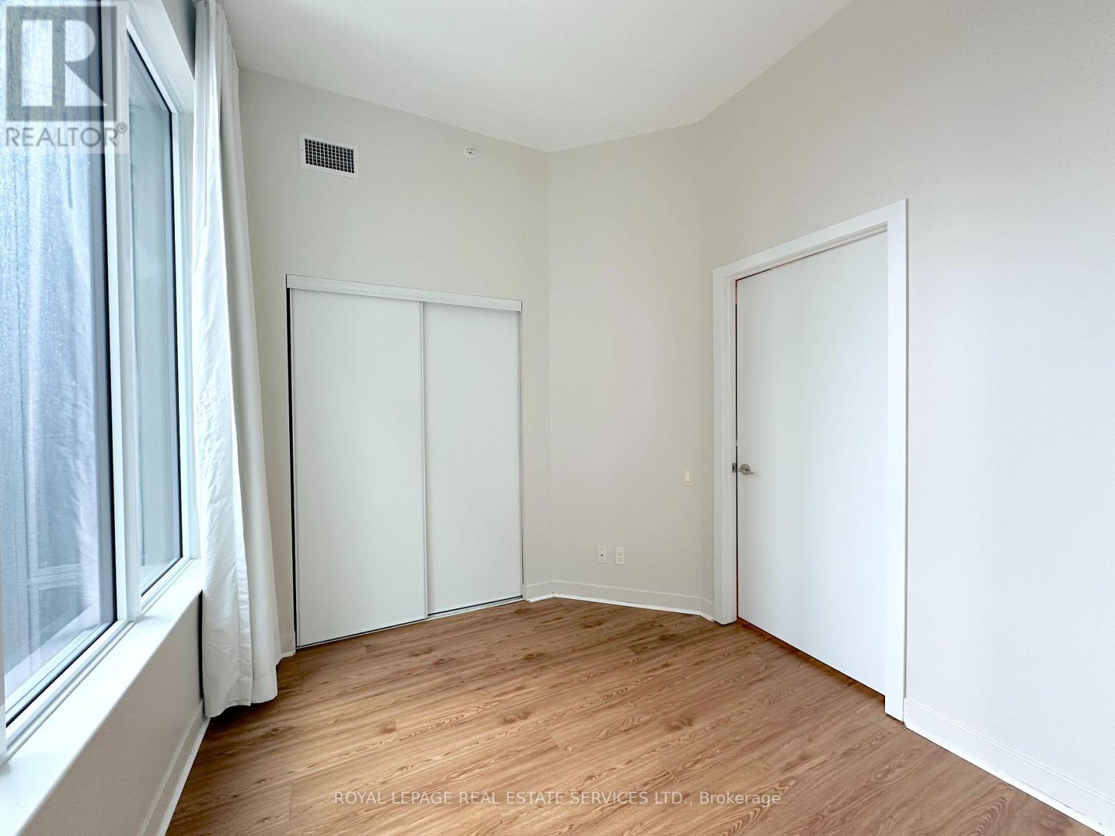 












304 - 188 CLARK BOULEVARD

,
Brampton,




Ontario
L6T0J2


