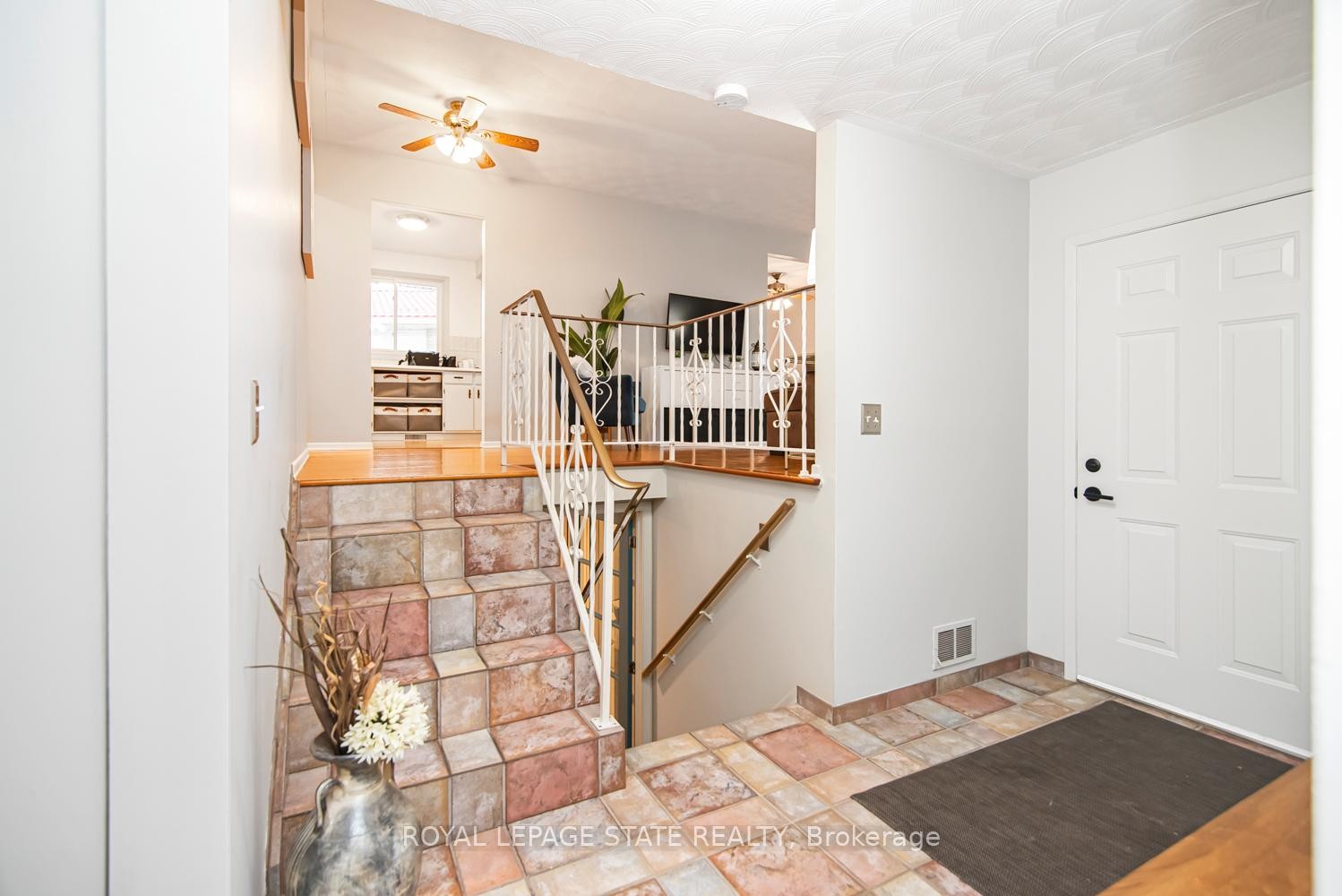 









138


Greeningdon

Drive,
Hamilton,




ON
L9A 3A9

