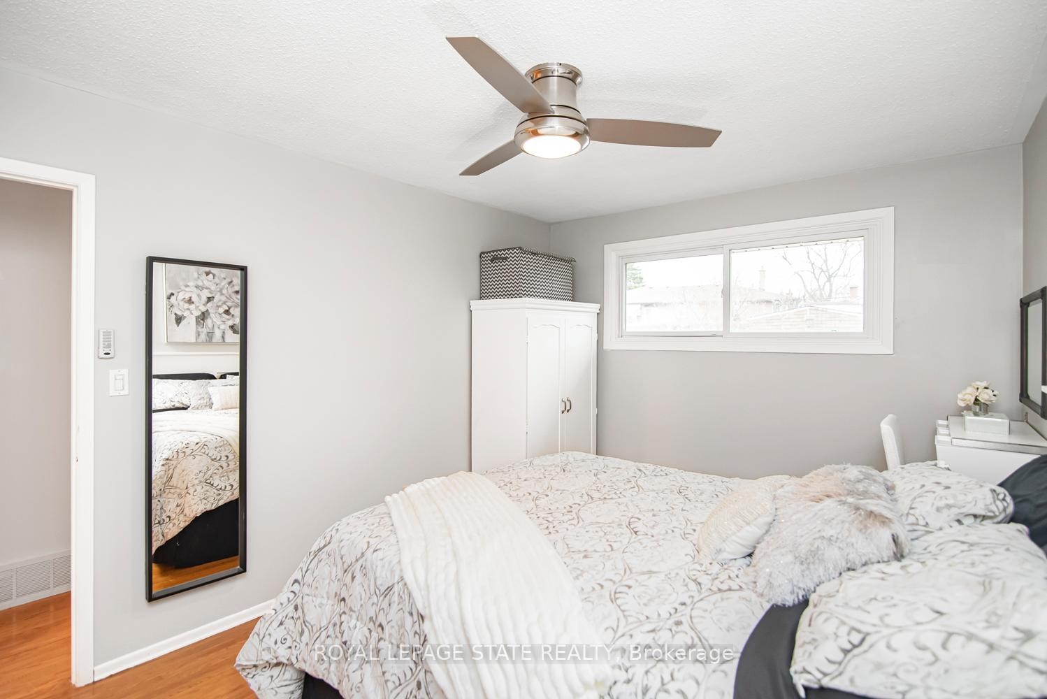 









138


Greeningdon

Drive,
Hamilton,




ON
L9A 3A9

