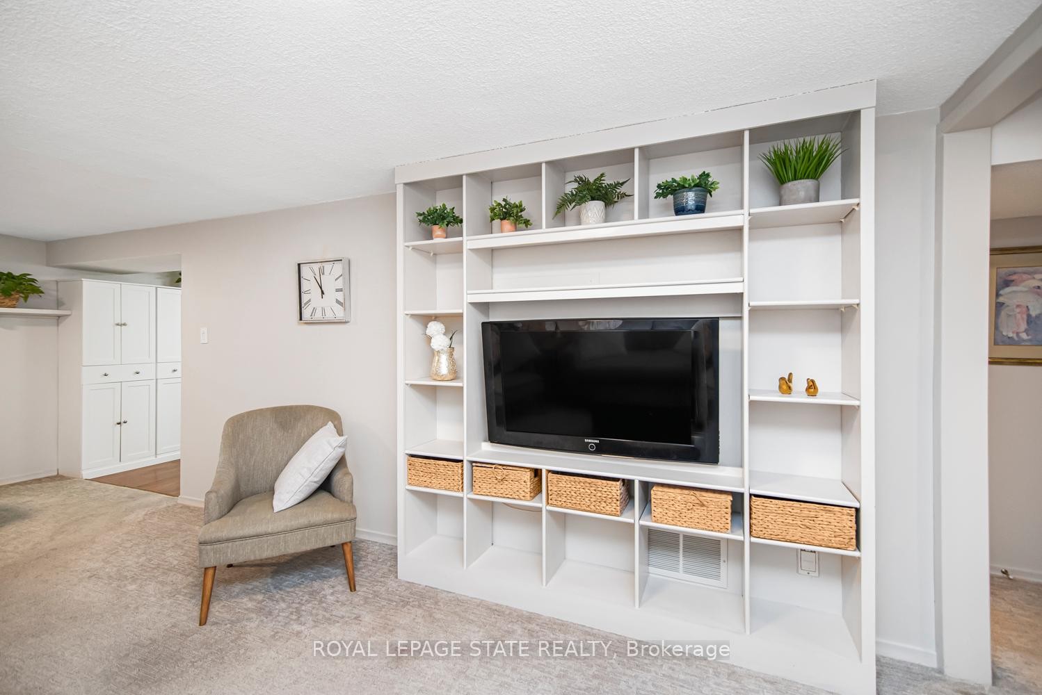 









138


Greeningdon

Drive,
Hamilton,




ON
L9A 3A9

