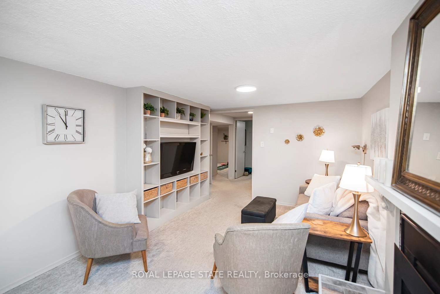 









138


Greeningdon

Drive,
Hamilton,




ON
L9A 3A9

