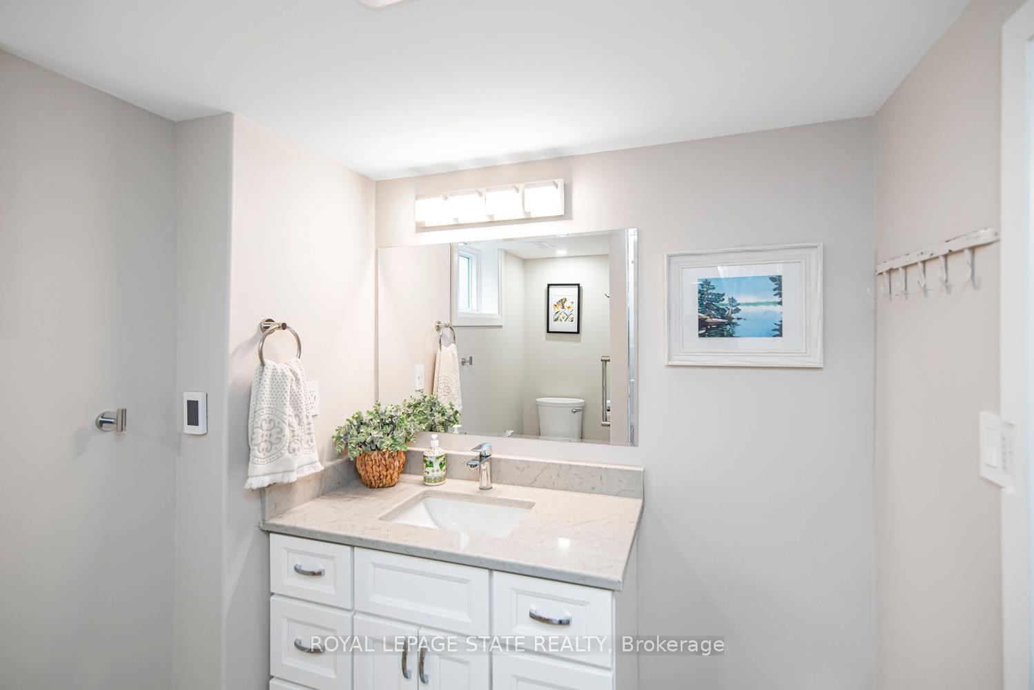 









138


Greeningdon

Drive,
Hamilton,




ON
L9A 3A9

