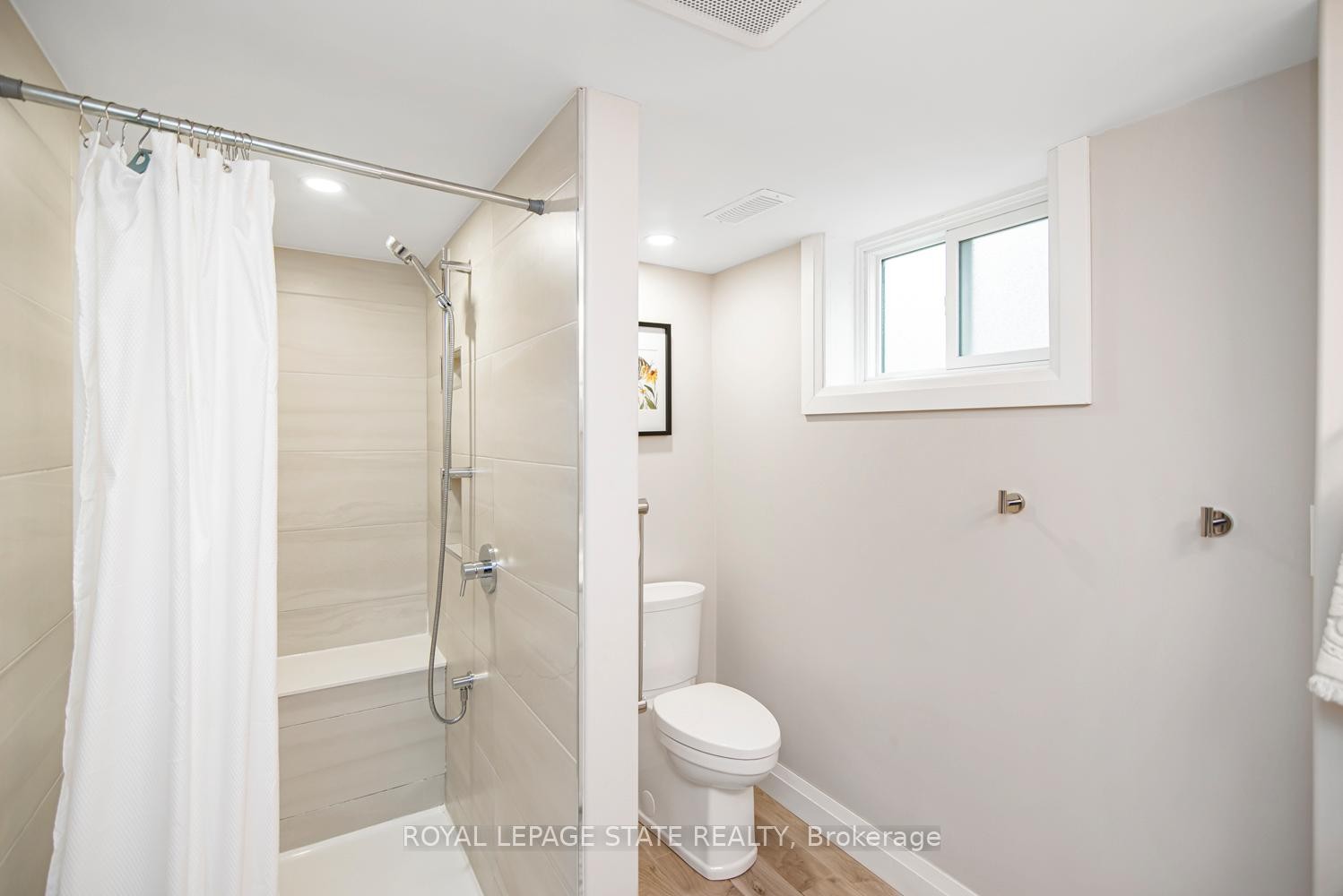 









138


Greeningdon

Drive,
Hamilton,




ON
L9A 3A9

