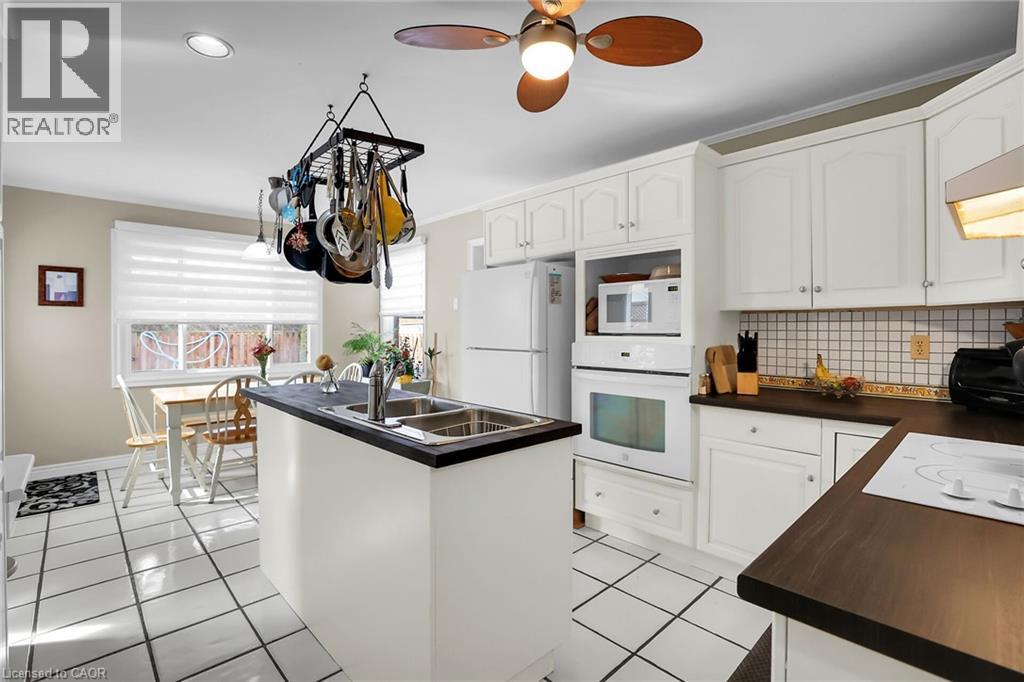 












5134 OAKWOOD Avenue

,
Beamsville,




Ontario
L0R1B8

