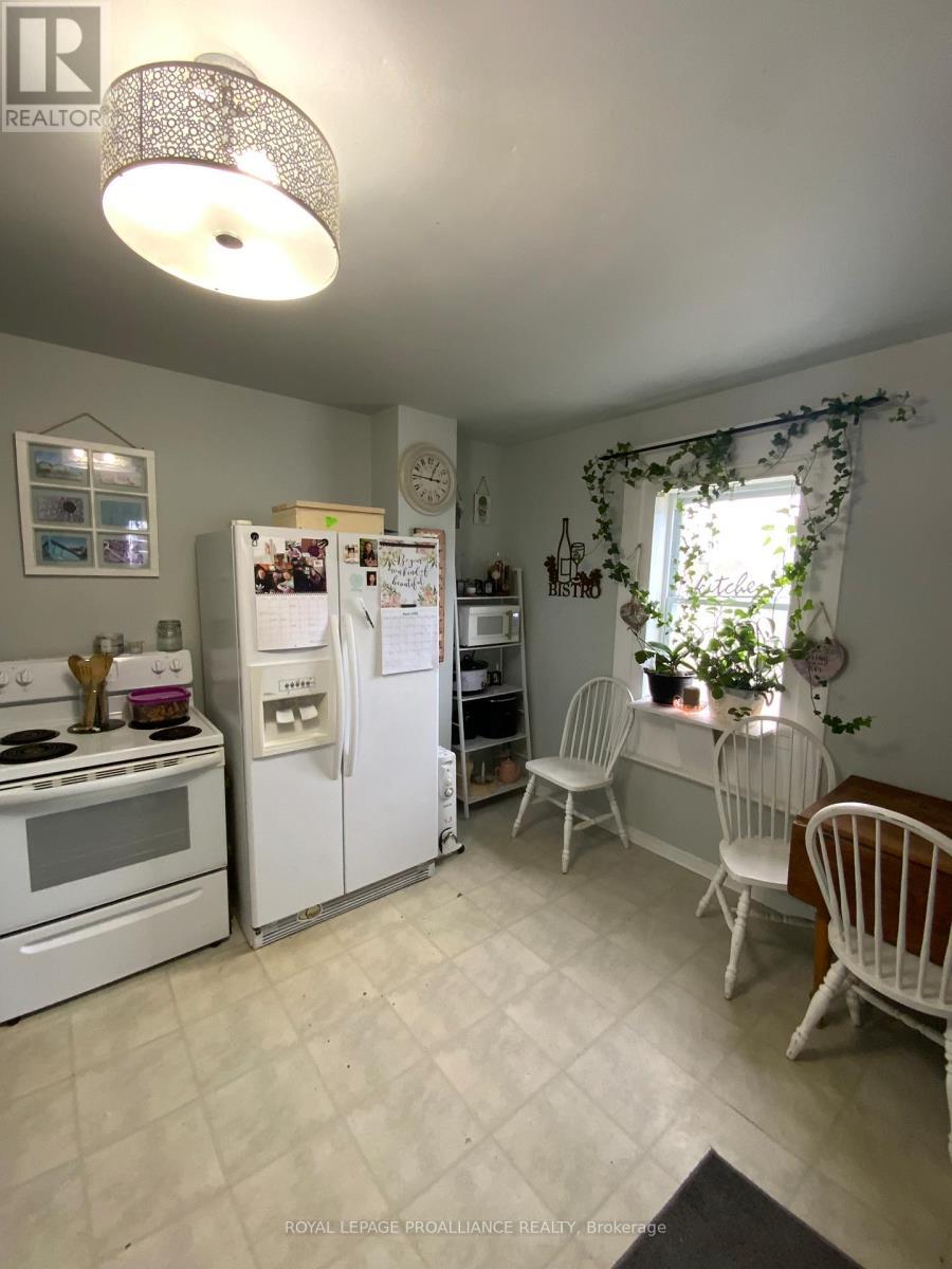 












187-189 BYRON STREET

,
Quinte West (Trenton Ward),




Ontario
K8V2Y7

