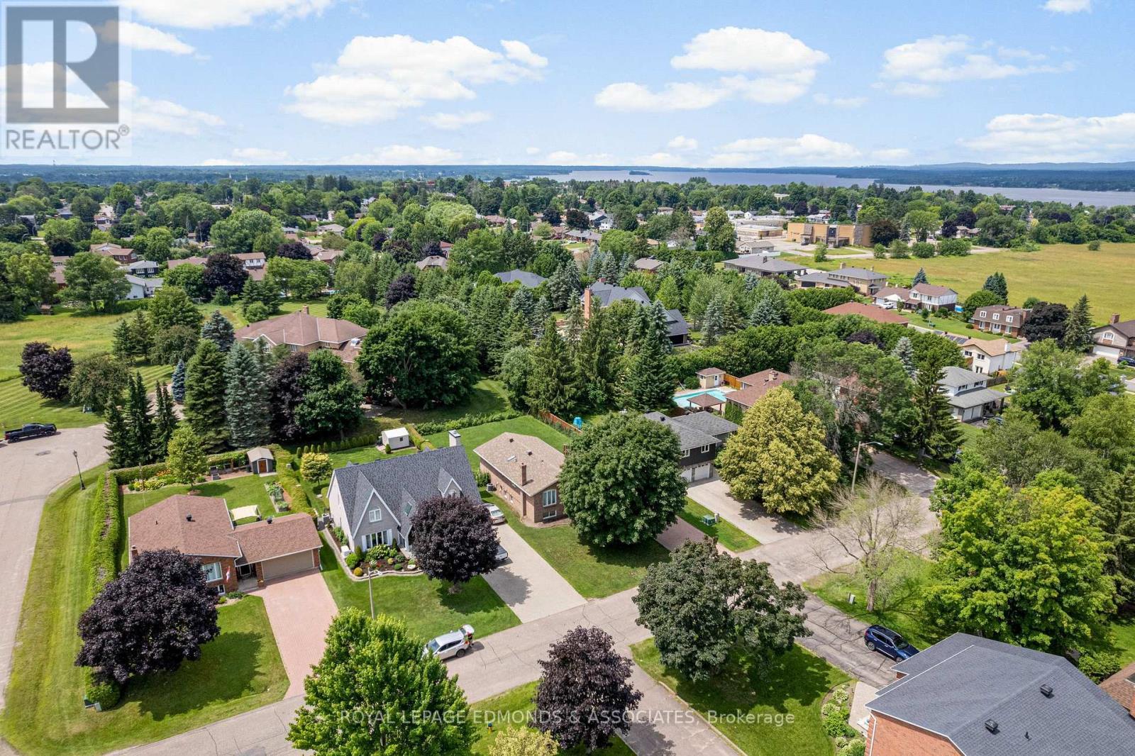 












508 O'BRIEN STREET

,
Pembroke,




Ontario
K8A8E7

