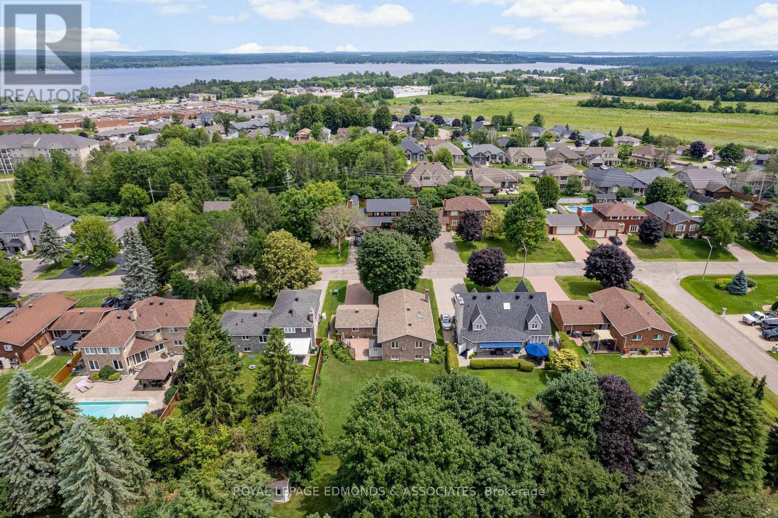 












508 O'BRIEN STREET

,
Pembroke,




Ontario
K8A8E7

