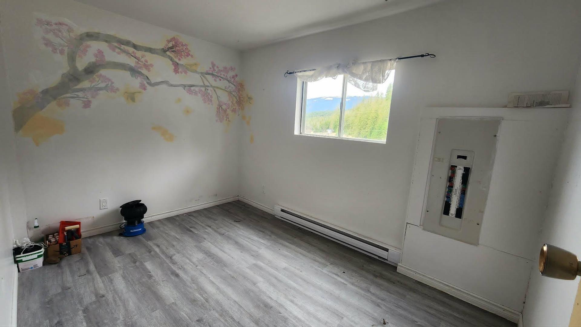 









12


Specht

Road,
Cherryville,




BC
V0E 2G3

