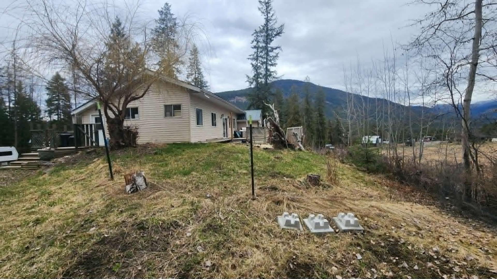 









12


Specht

Road,
Cherryville,




BC
V0E 2G3


