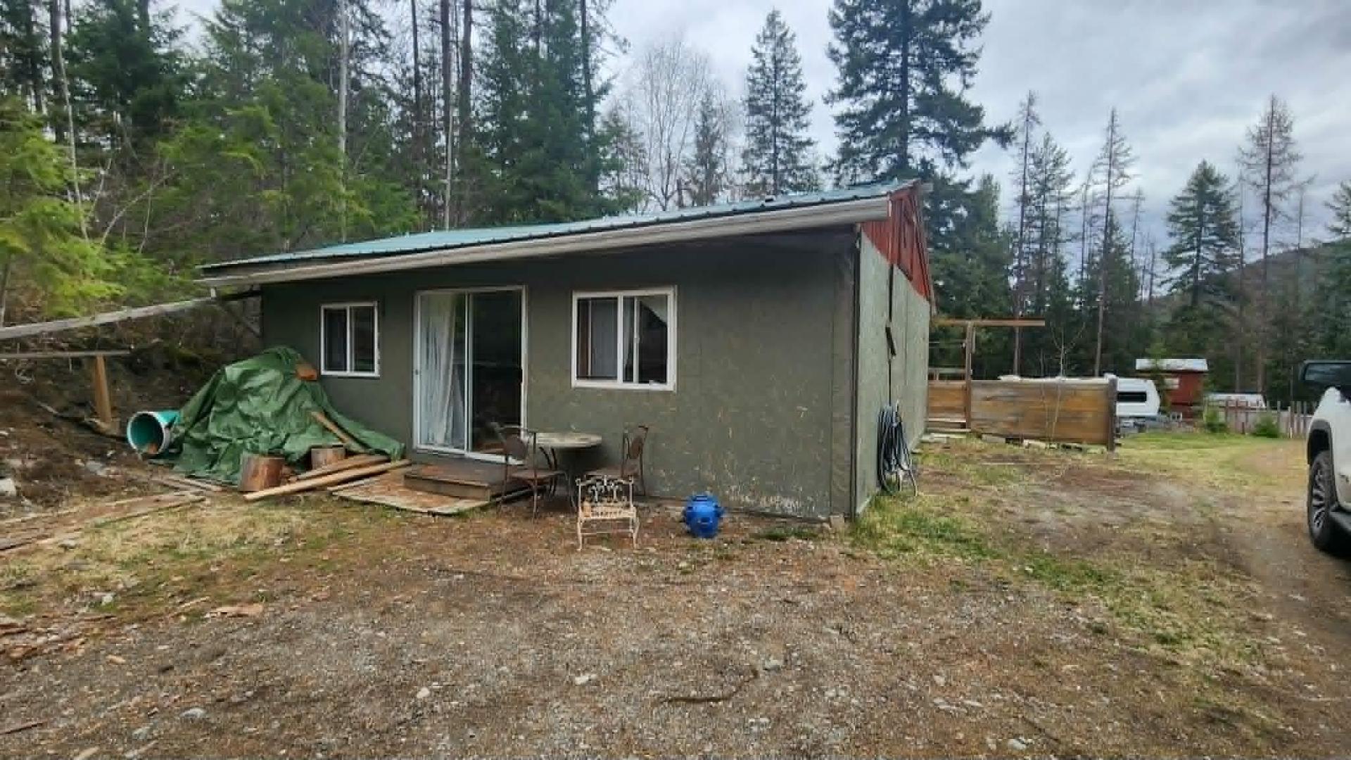 









12


Specht

Road,
Cherryville,




BC
V0E 2G3

