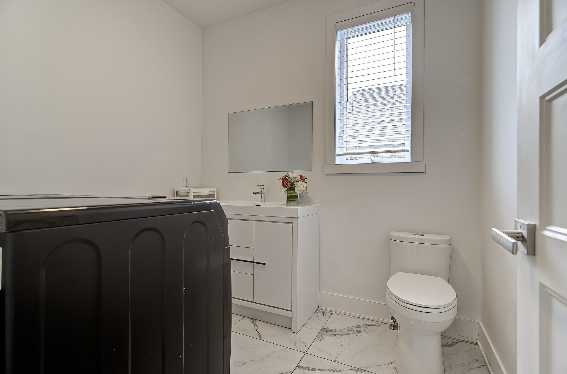 









5673


Rue Alexandre

,
Brossard,




QC
J4Z1N8

