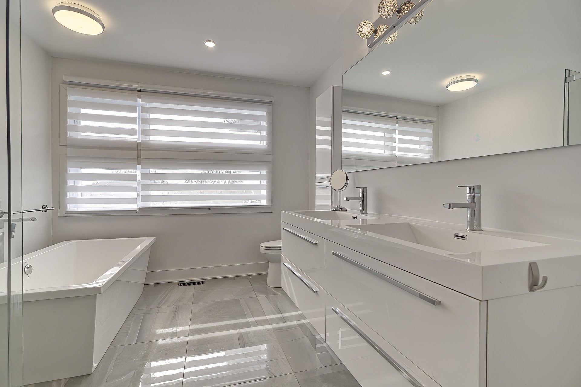 









5673


Rue Alexandre

,
Brossard,




QC
J4Z1N8

