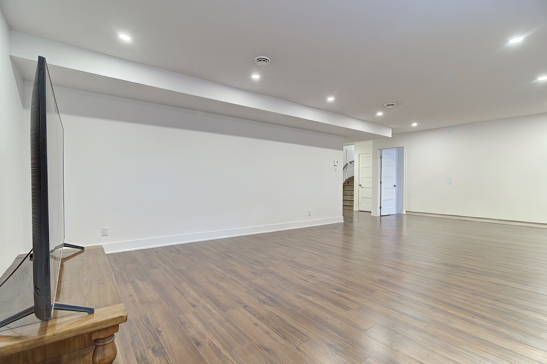 









5673


Rue Alexandre

,
Brossard,




QC
J4Z1N8

